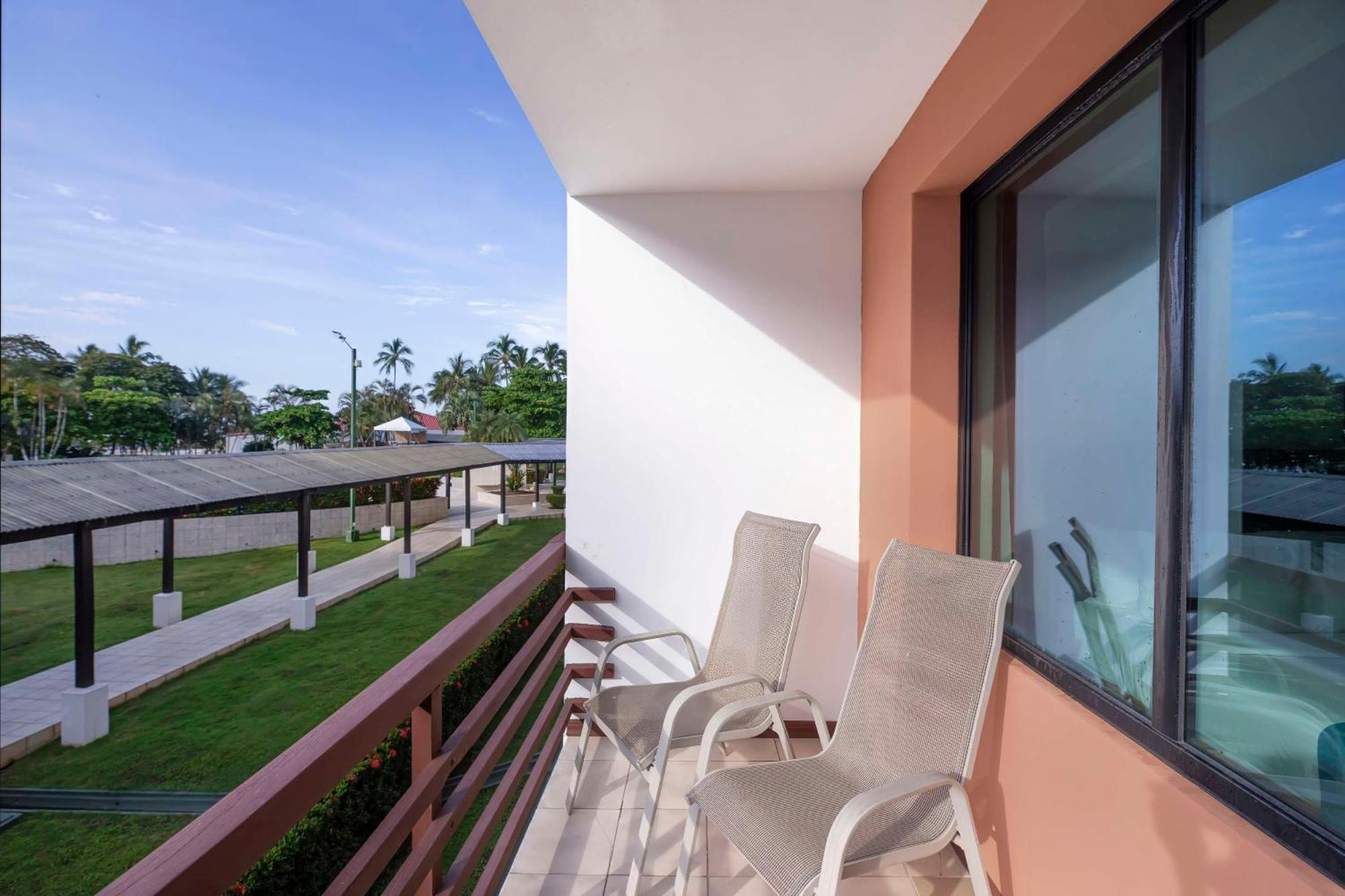 Best Western Jaco Beach All Inclusive Resort Bagian luar foto